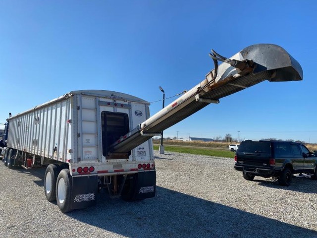 Merritt 38 Foot Tender Conveyor - Troy MO