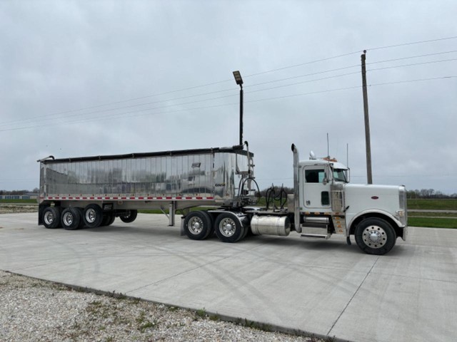 Peterbilt 388 W/ END DUMP - Troy MO