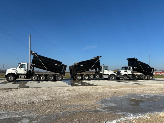 Freightliner 114SD DUMP - Troy MO