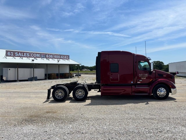 Peterbilt 579 SLEEPER - Troy MO