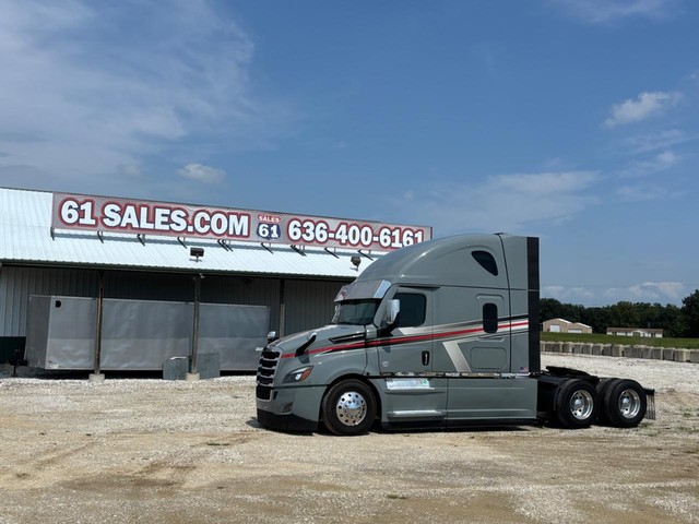 Freightliner CASCADIA SLEEPER - Troy MO