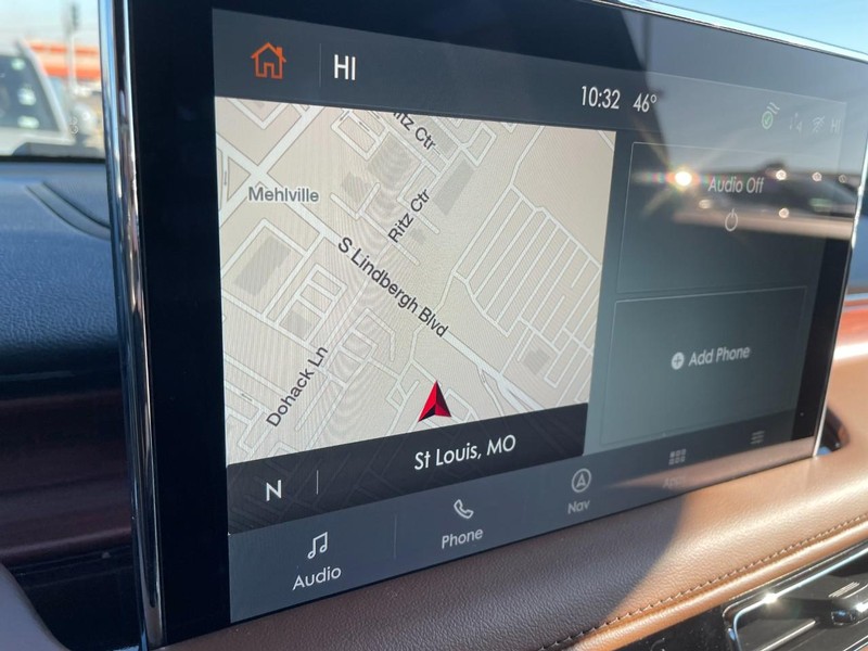 Lincoln Aviator Vehicle Full-screen Gallery Image 23