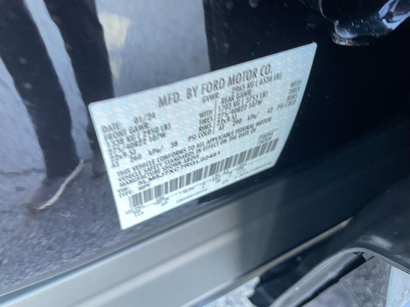 Lincoln Aviator Vehicle Full-screen Gallery Image 29