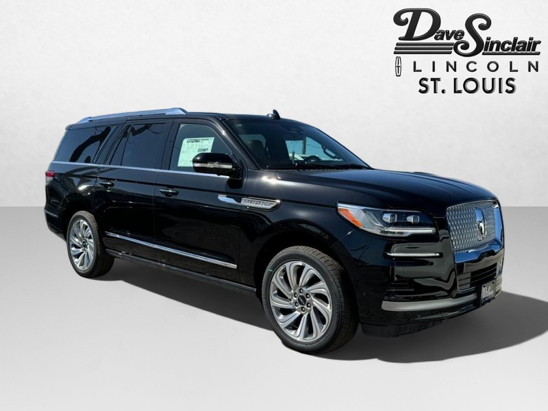Lincoln Navigator L Vehicle Full-screen Gallery Image 03