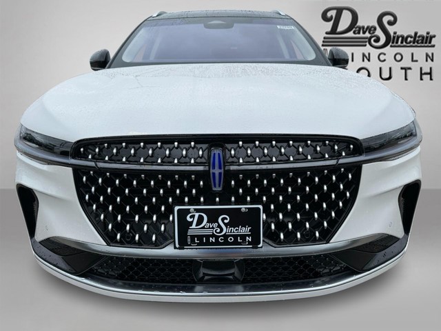 Lincoln Nautilus Vehicle Full-screen Gallery Image 03