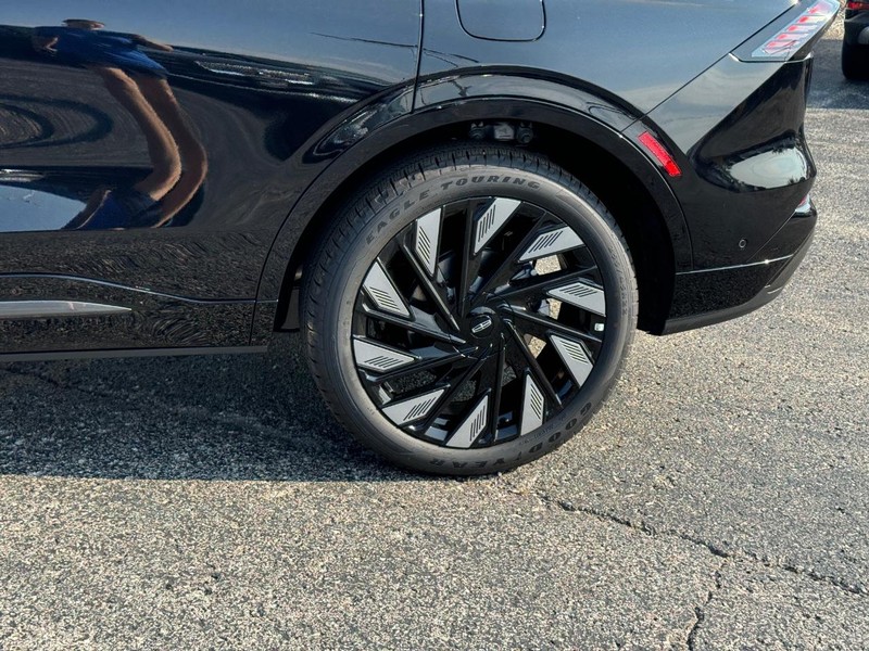 Lincoln Nautilus Vehicle Full-screen Gallery Image 10