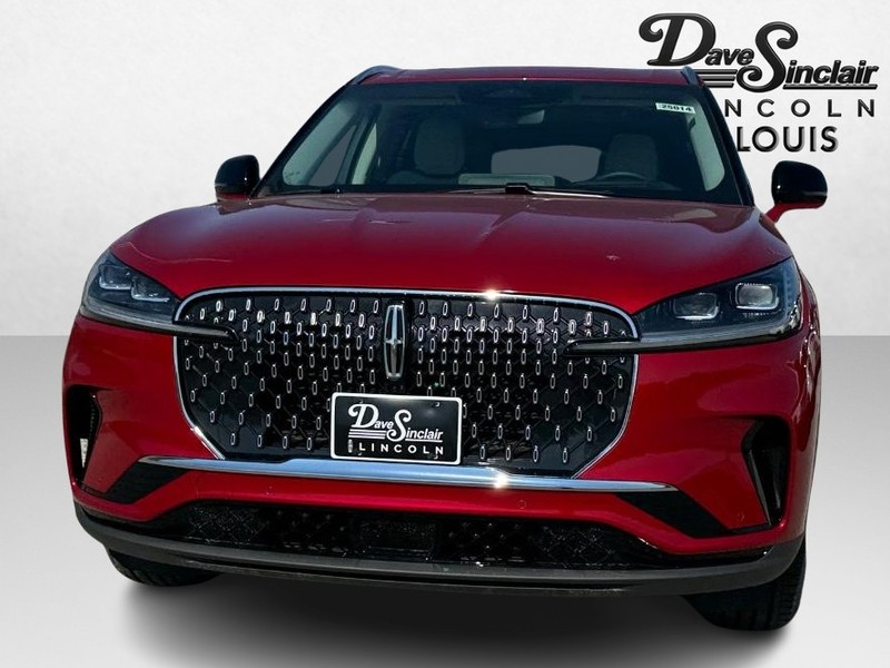 Lincoln Aviator Vehicle Full-screen Gallery Image 02