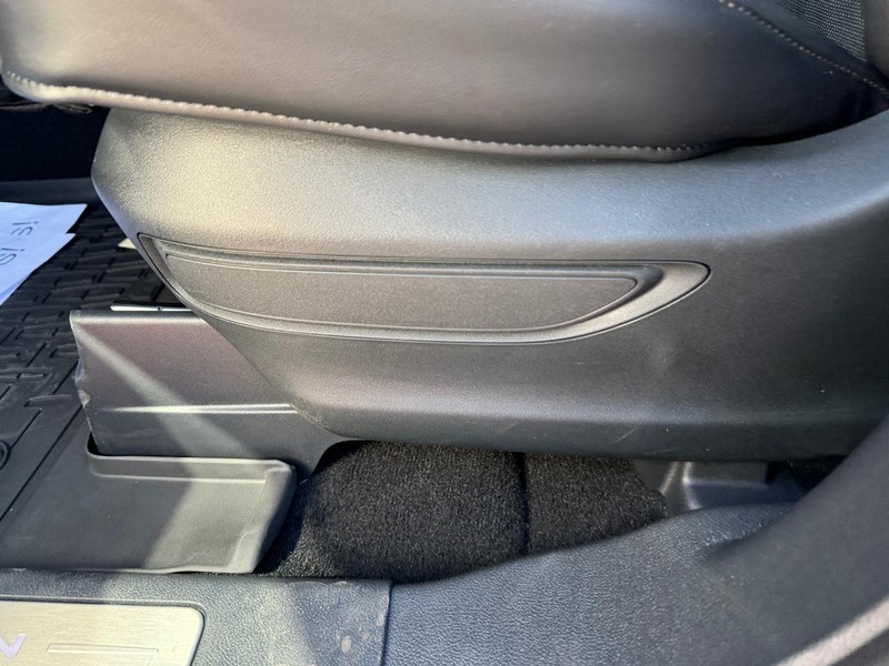 Lincoln Aviator Vehicle Full-screen Gallery Image 20