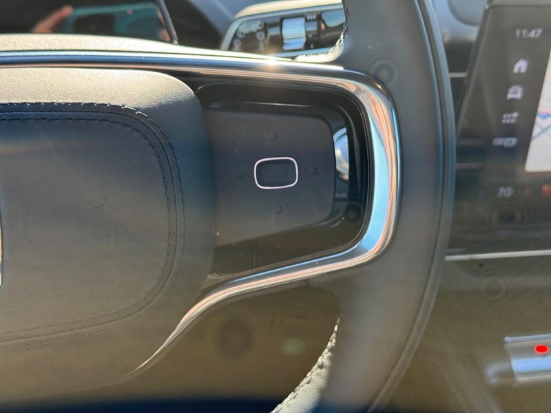 Lincoln Nautilus Vehicle Full-screen Gallery Image 23