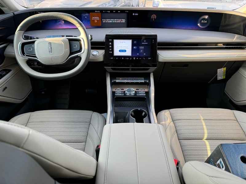 Lincoln Nautilus Vehicle Full-screen Gallery Image 13
