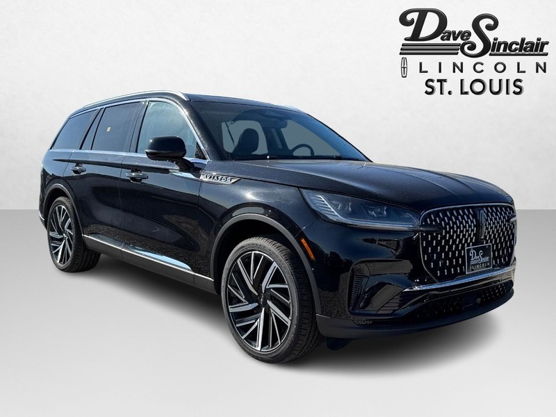 Lincoln Aviator Vehicle Full-screen Gallery Image 03