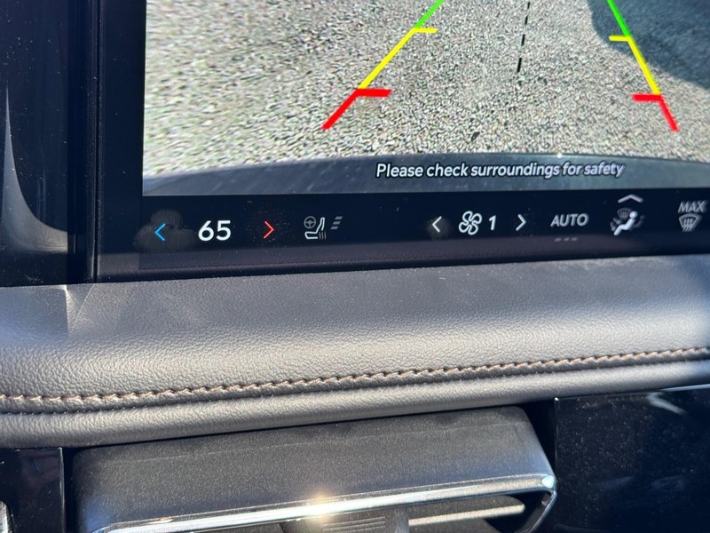 Lincoln Aviator Vehicle Full-screen Gallery Image 27