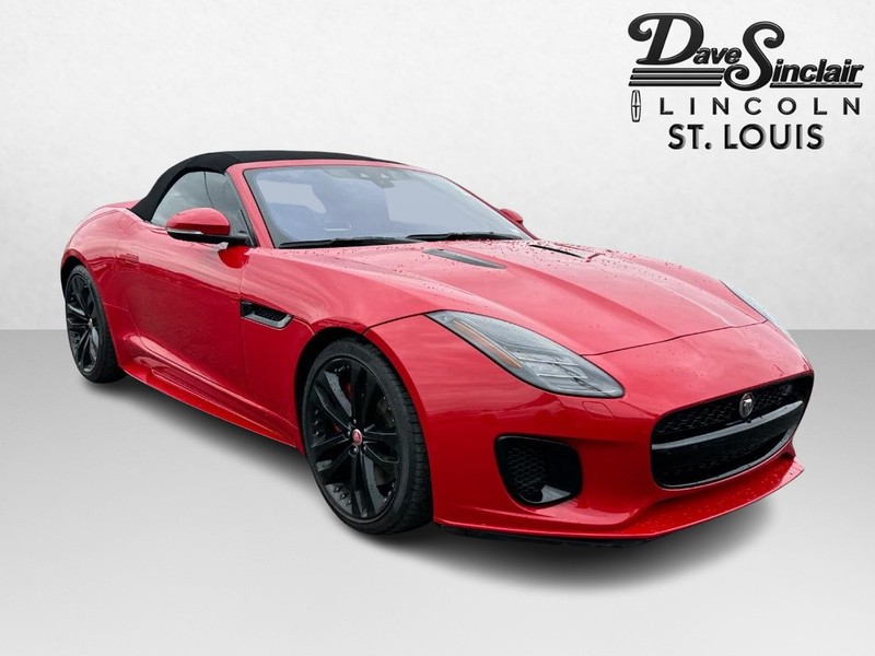 Jaguar F-Type Vehicle Full-screen Gallery Image 03