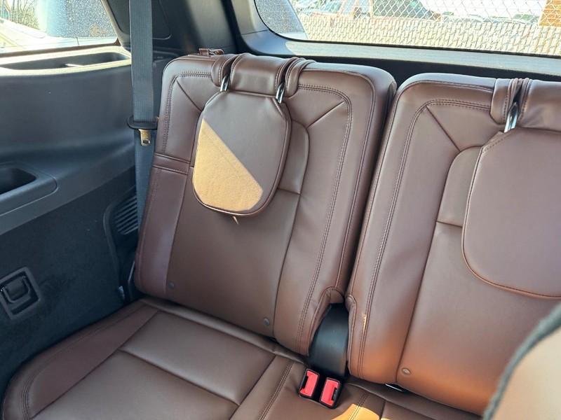 Lincoln Aviator Vehicle Full-screen Gallery Image 14