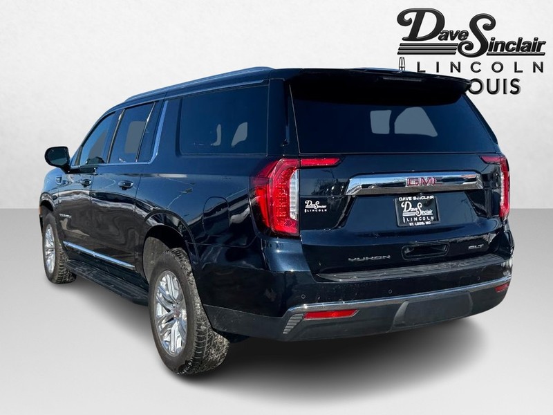 GMC Yukon XL Vehicle Full-screen Gallery Image 07