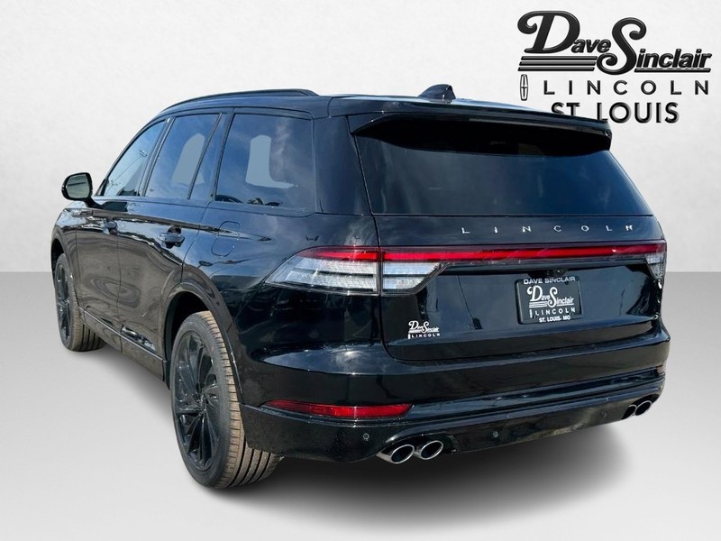 Lincoln Aviator Vehicle Full-screen Gallery Image 07