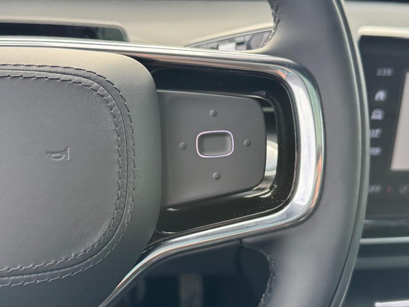 Lincoln Nautilus Vehicle Full-screen Gallery Image 19
