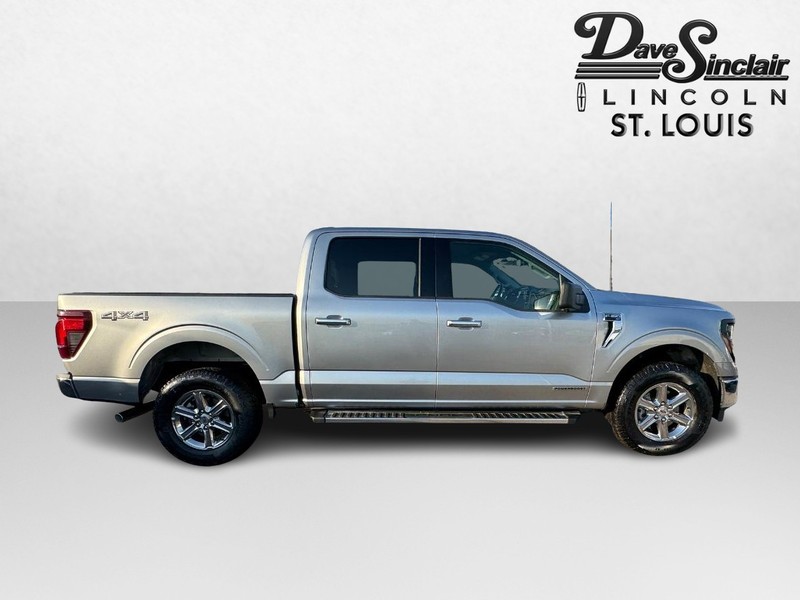 Ford F-150 Vehicle Full-screen Gallery Image 04