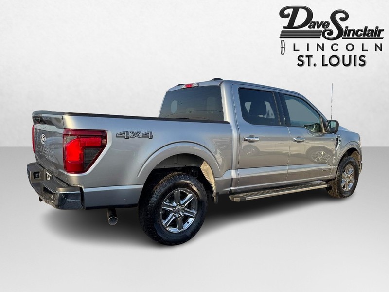Ford F-150 Vehicle Full-screen Gallery Image 05