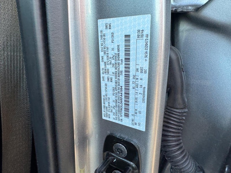 Ford F-150 Vehicle Full-screen Gallery Image 24