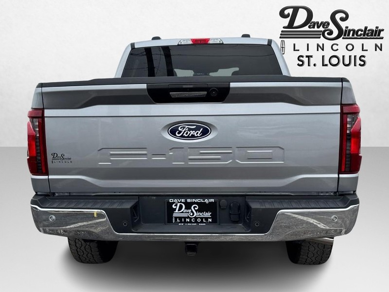Ford F-150 Vehicle Full-screen Gallery Image 06