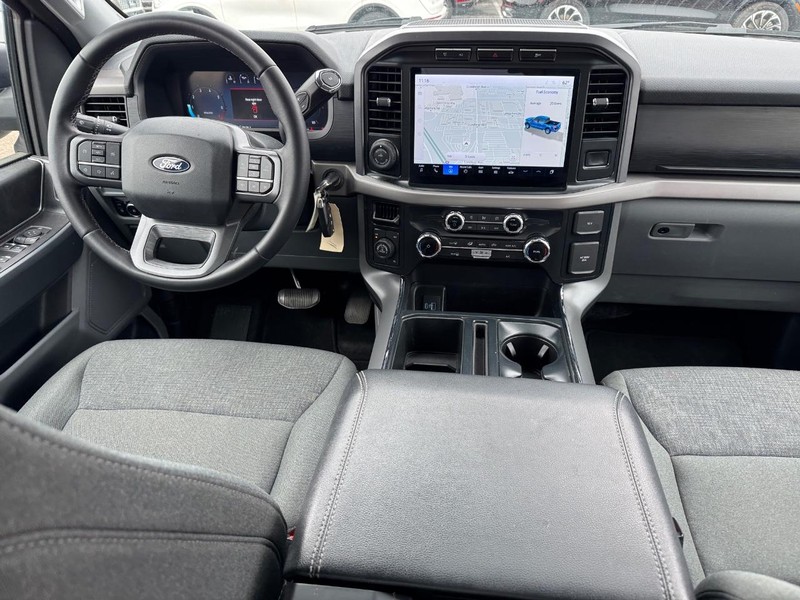 Ford F-150 Vehicle Full-screen Gallery Image 14