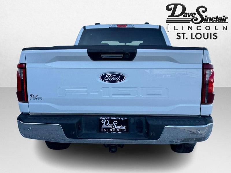 Ford F-150 Vehicle Full-screen Gallery Image 06