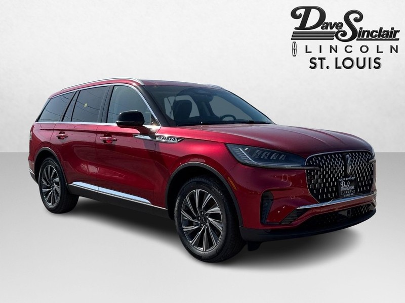 Lincoln Aviator Vehicle Full-screen Gallery Image 03