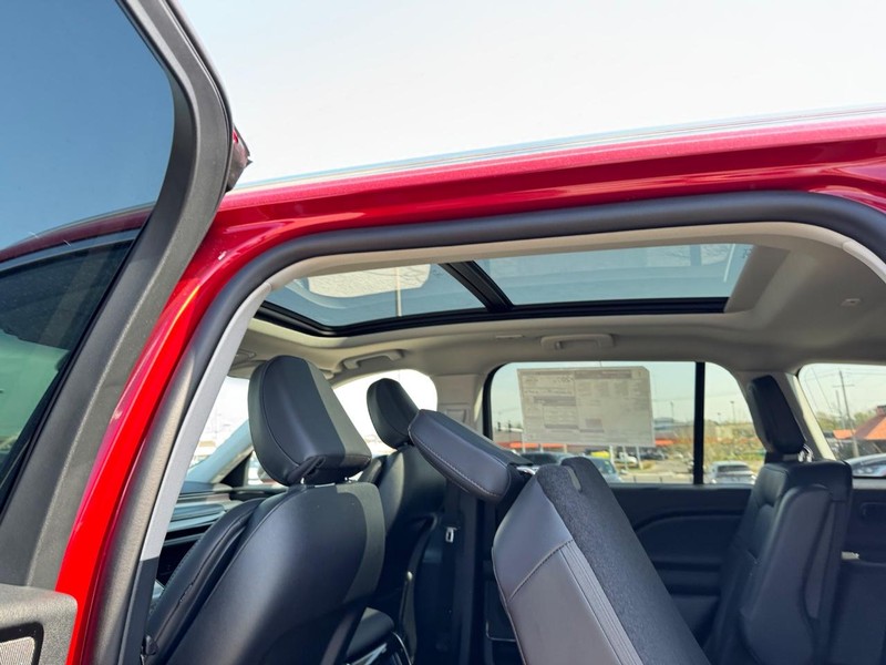 Lincoln Aviator Vehicle Full-screen Gallery Image 15