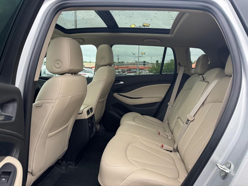 Buick Envision Vehicle Full-screen Gallery Image 11