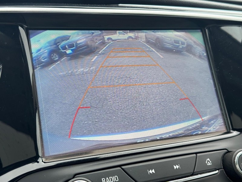 Buick Envision Vehicle Full-screen Gallery Image 25