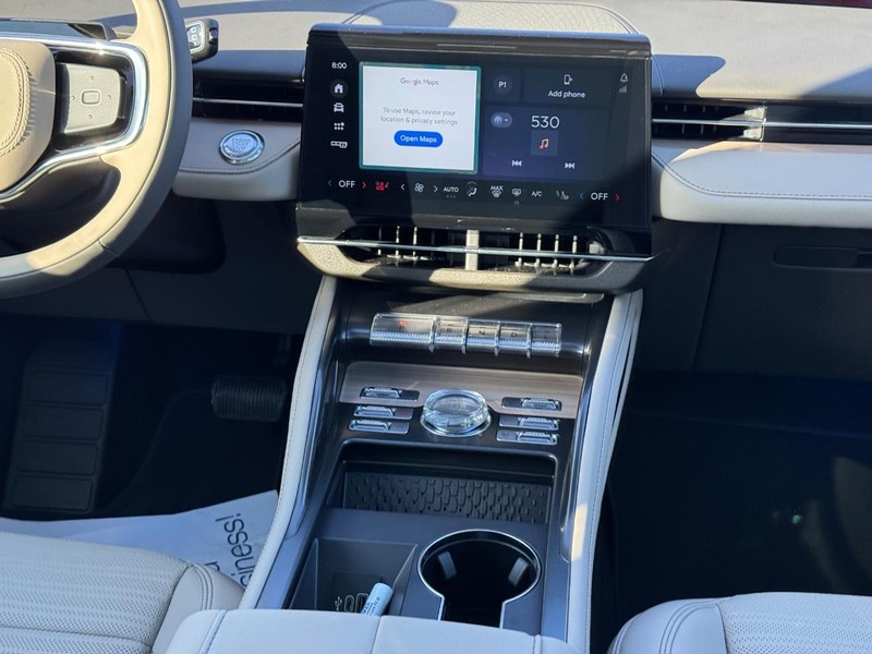 Lincoln Nautilus Vehicle Full-screen Gallery Image 18