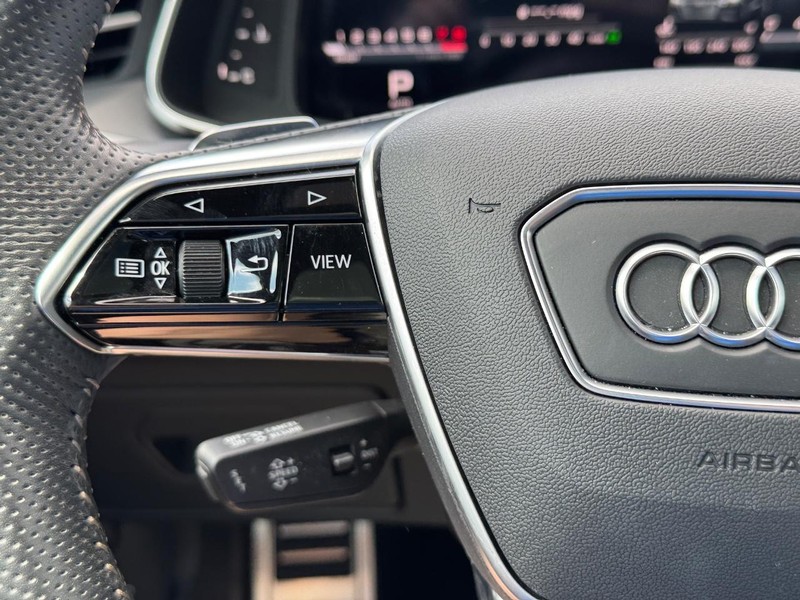 Audi S7 Vehicle Full-screen Gallery Image 22