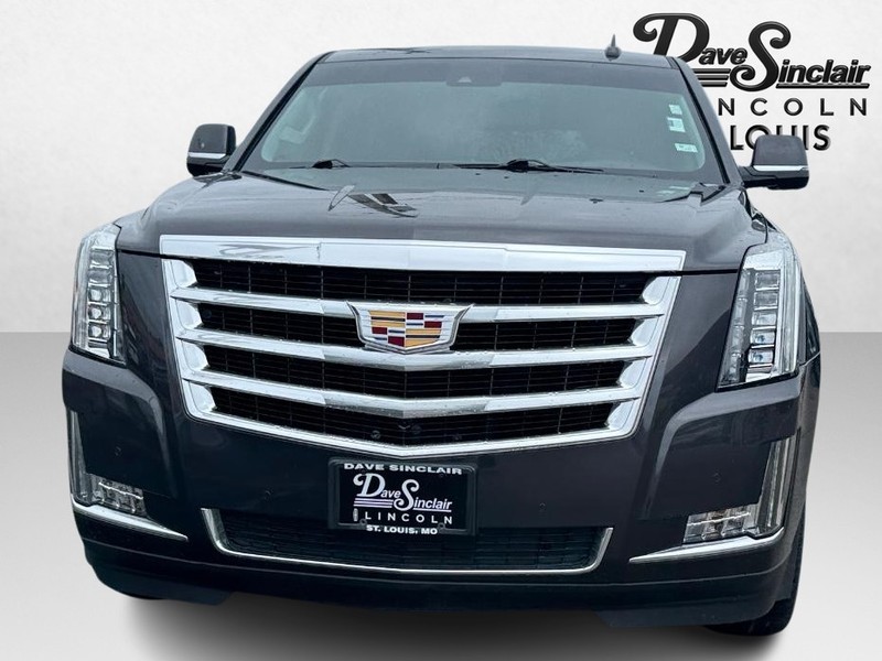 Cadillac Escalade Vehicle Full-screen Gallery Image 02