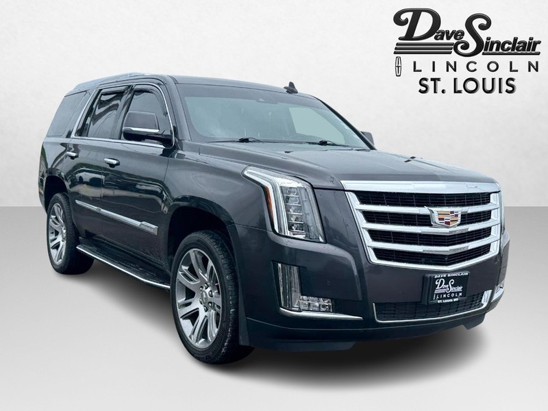 Cadillac Escalade Vehicle Full-screen Gallery Image 03