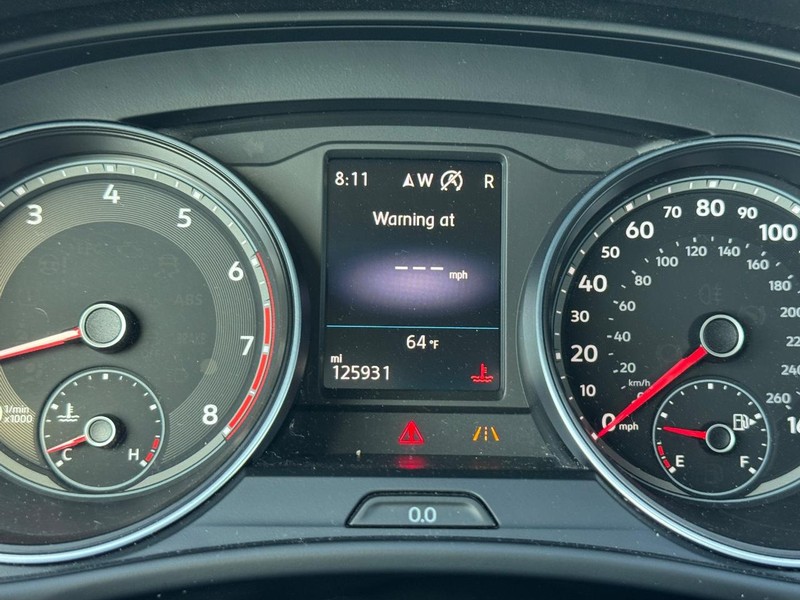 Volkswagen Atlas Vehicle Full-screen Gallery Image 22