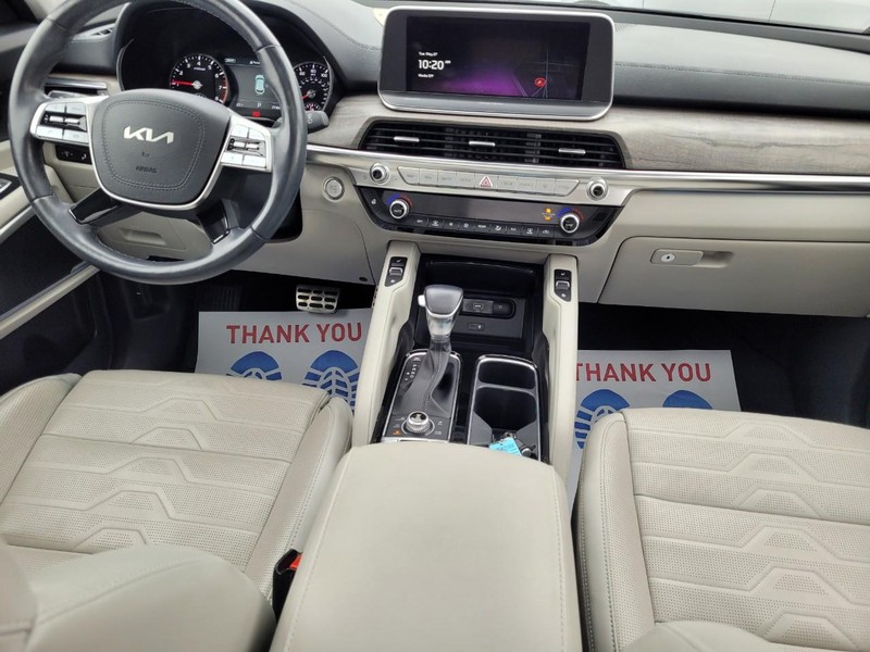 Kia Telluride Vehicle Full-screen Gallery Image 18