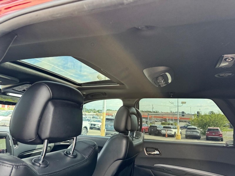 Dodge Durango Vehicle Full-screen Gallery Image 12
