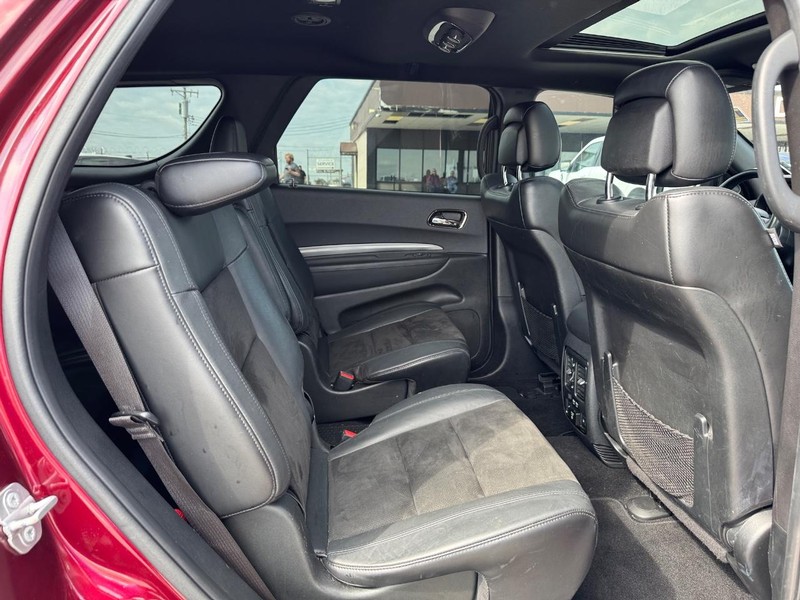 Dodge Durango Vehicle Full-screen Gallery Image 15