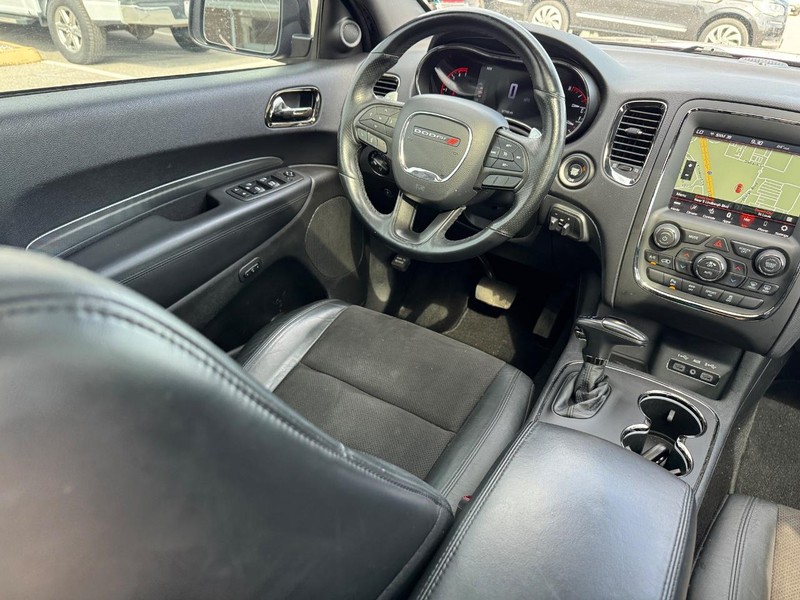 Dodge Durango Vehicle Full-screen Gallery Image 16