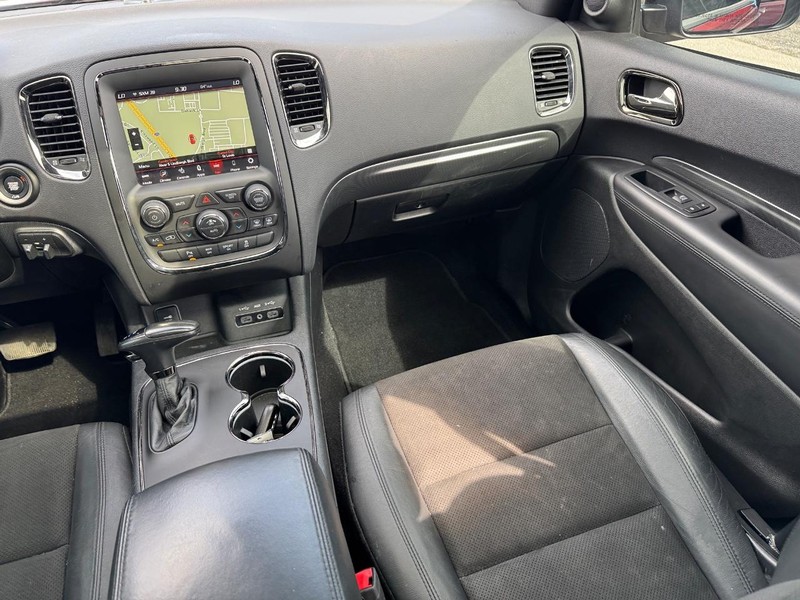 Dodge Durango Vehicle Full-screen Gallery Image 18