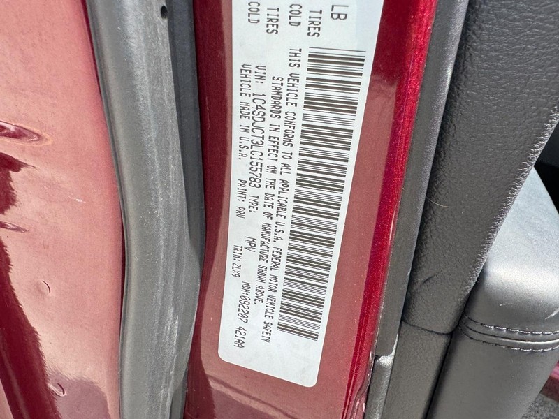 Dodge Durango Vehicle Full-screen Gallery Image 28