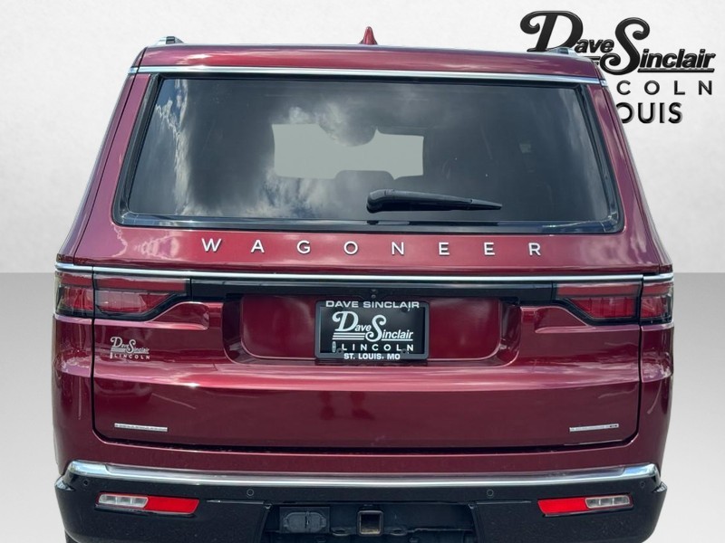 Jeep Wagoneer Vehicle Full-screen Gallery Image 06