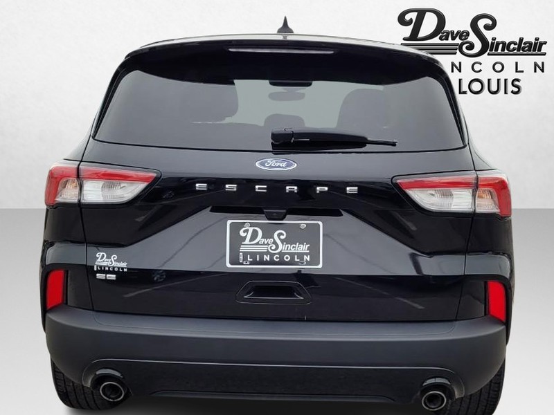 Ford Escape Vehicle Full-screen Gallery Image 06