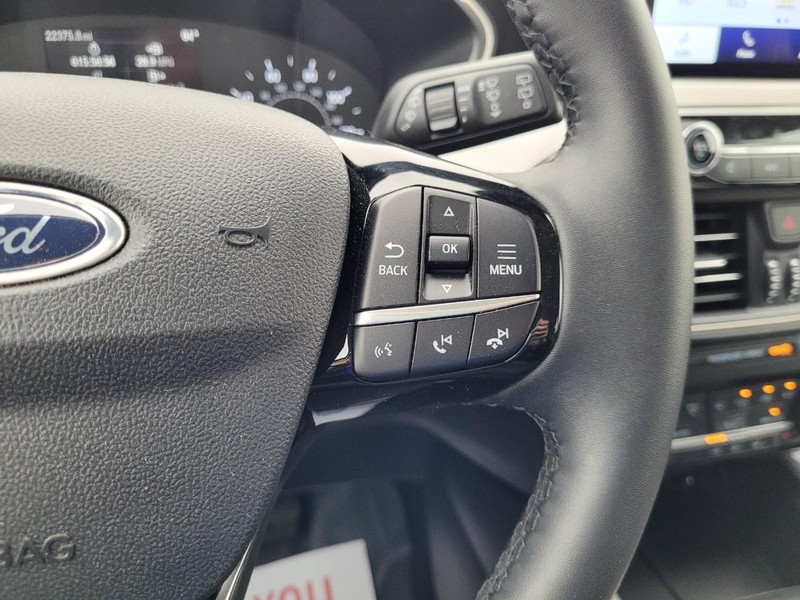 Ford Escape Vehicle Full-screen Gallery Image 20
