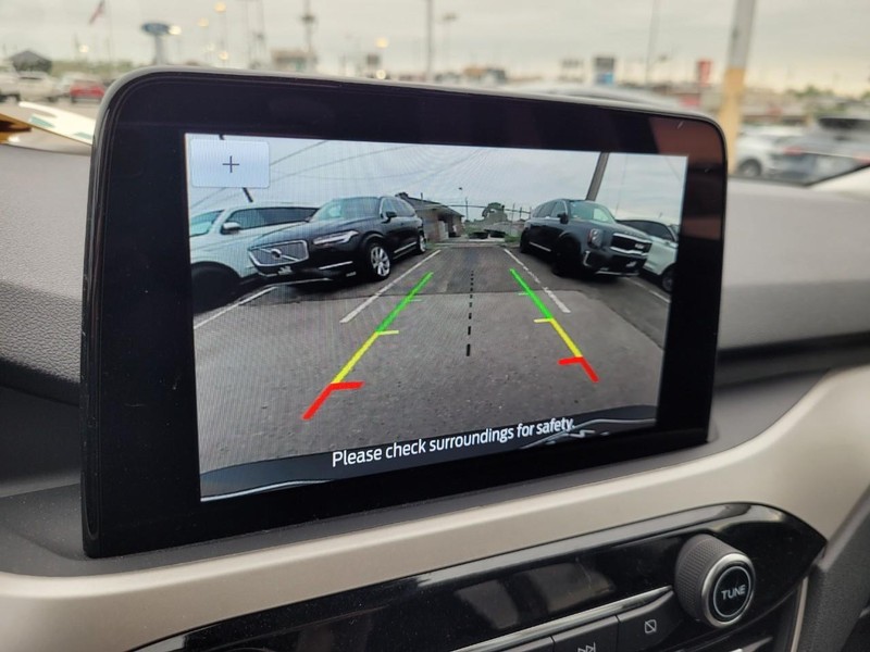 Ford Escape Vehicle Full-screen Gallery Image 22
