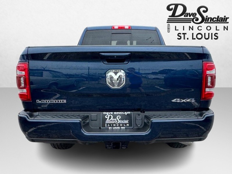 Ram 2500 Vehicle Full-screen Gallery Image 06