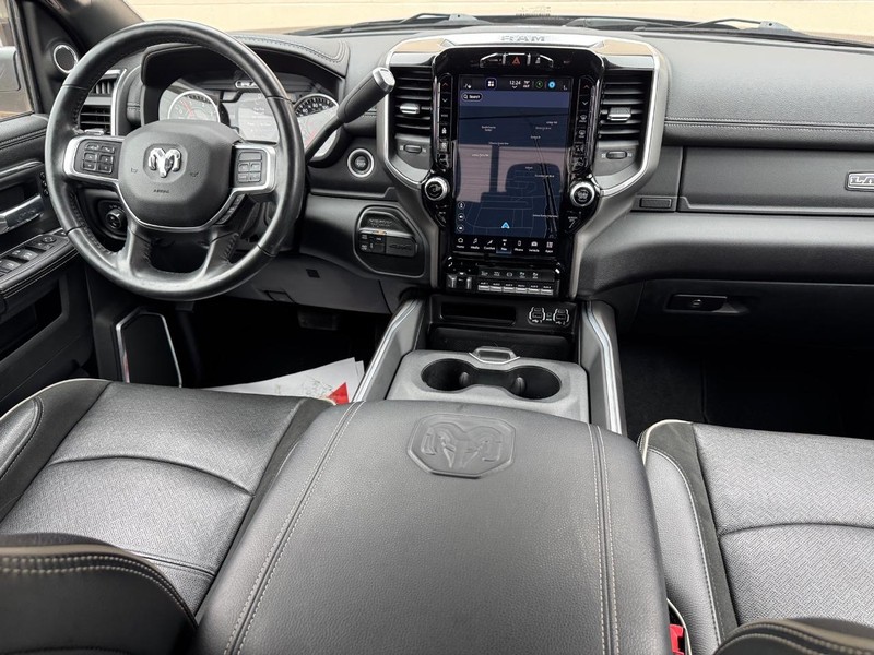 Ram 2500 Vehicle Full-screen Gallery Image 14