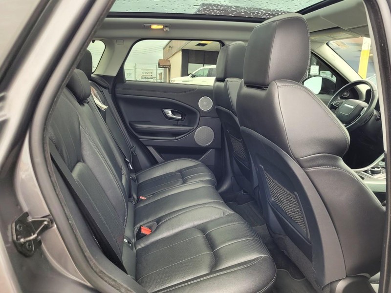 Land Rover Range Rover Evoque Vehicle Full-screen Gallery Image 12