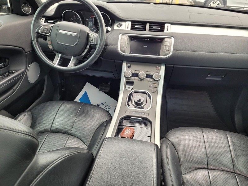 Land Rover Range Rover Evoque Vehicle Full-screen Gallery Image 14